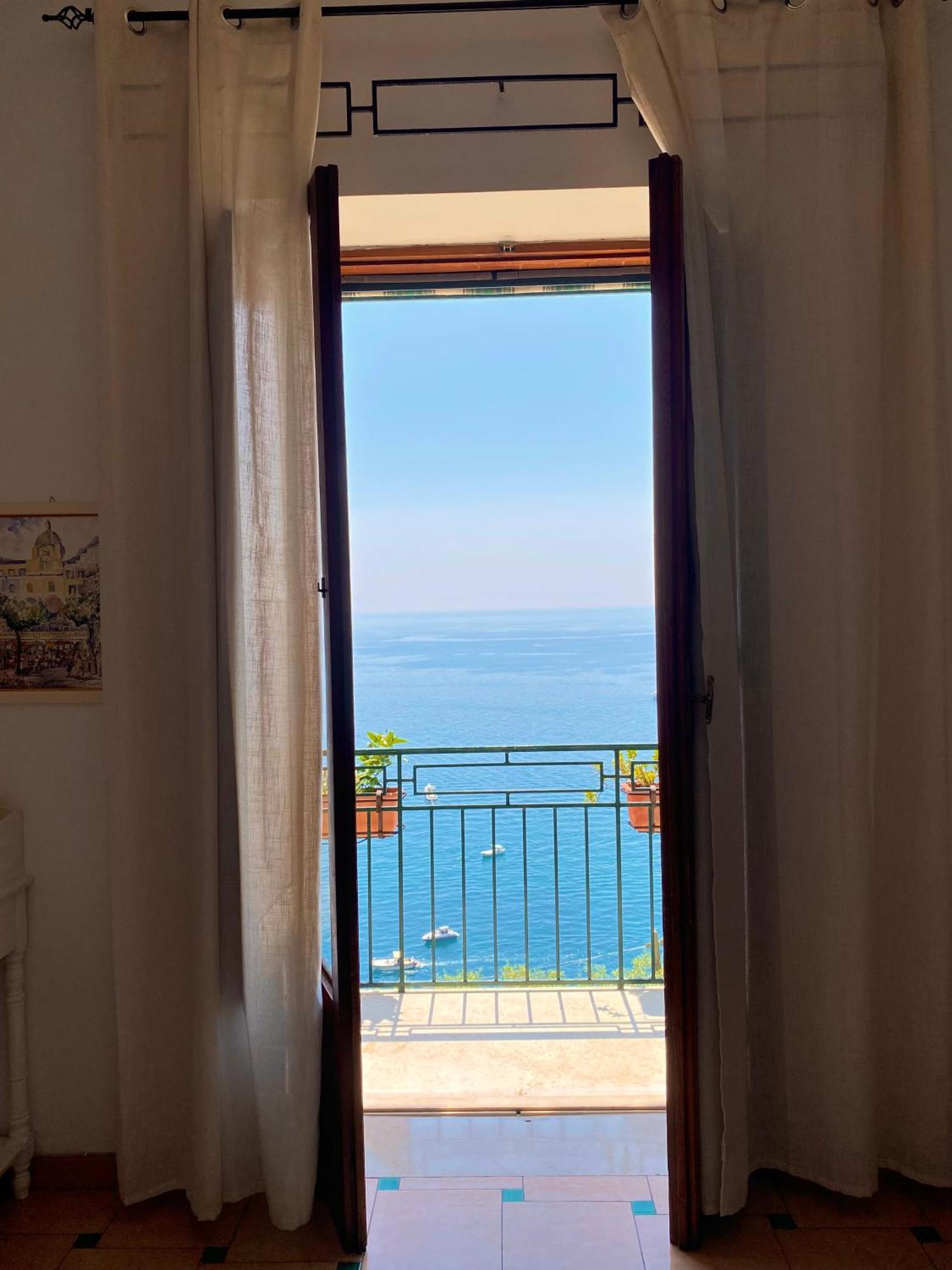 Positano'S Flats Apartment Bagian luar foto