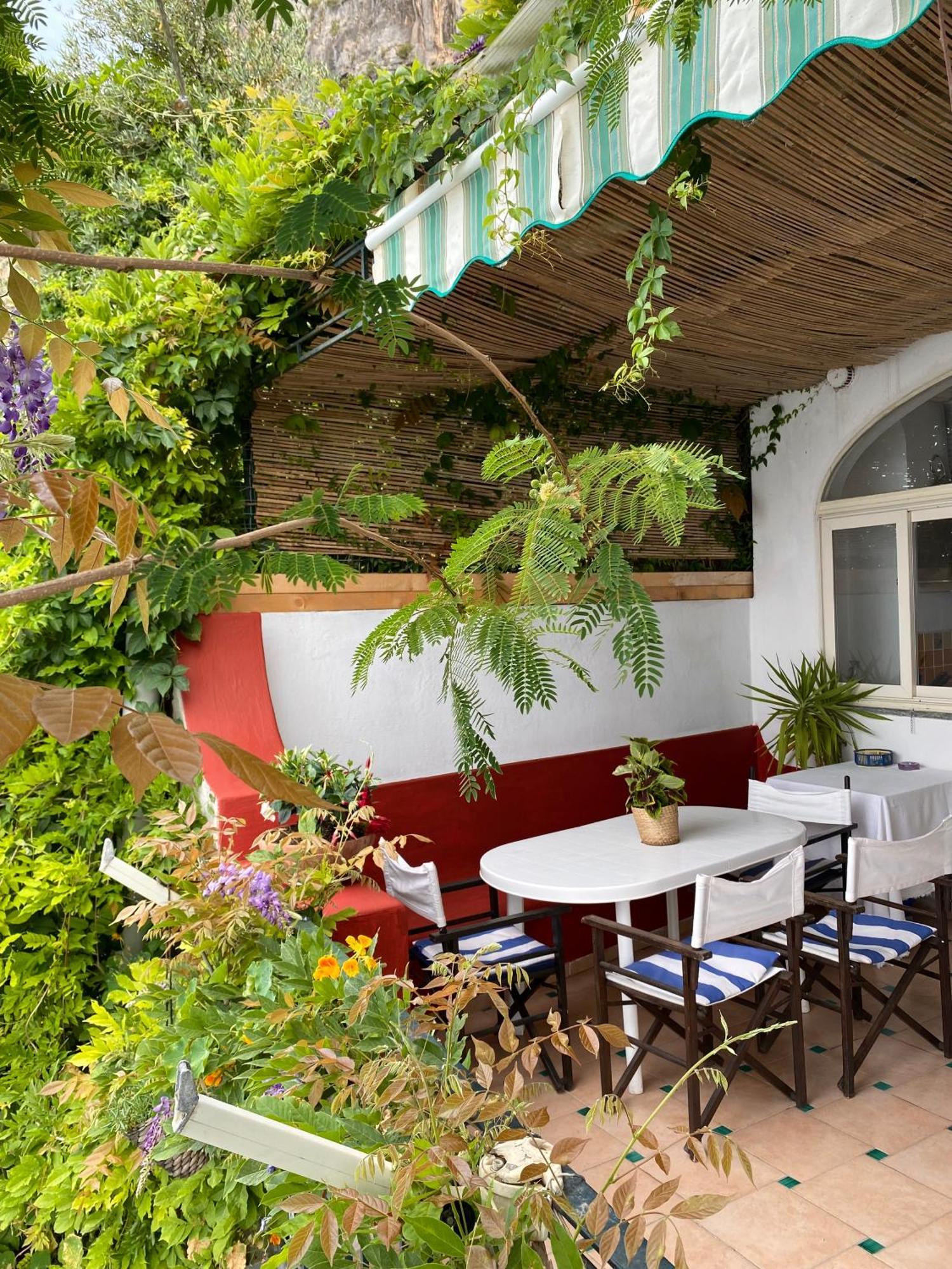 Positano'S Flats Apartment Bagian luar foto
